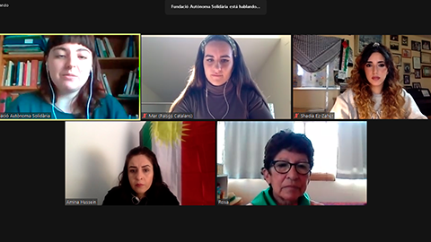 Una xerrada del programa d'acollida parla sobre els diferents moviments feministes a Catalunya